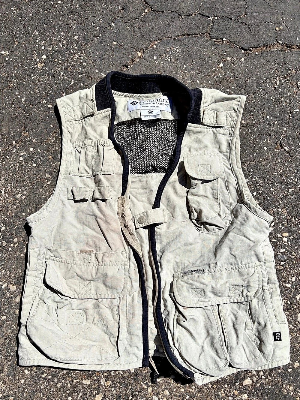 Columbia Utility Vest Beige Black Size XS